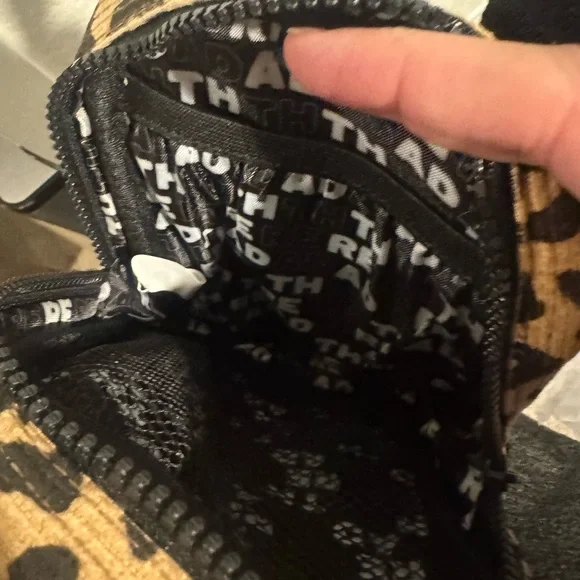 Thread Leopard Print Travel small crossbody purse - Tan & Black - NWT - Picture 5 of 6